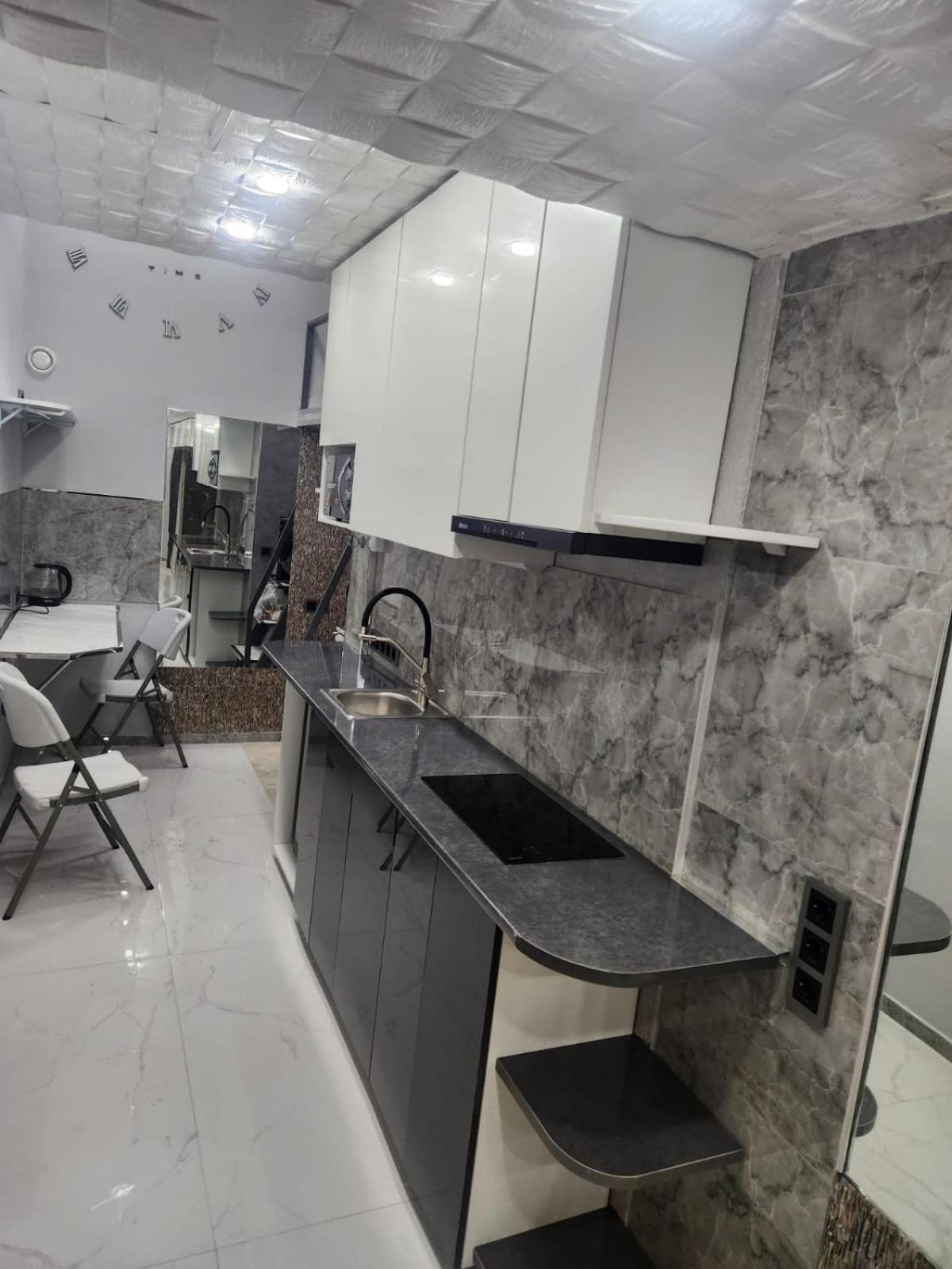 Двухуровневый Практичный Лофт Apartment Almatî Exterior foto